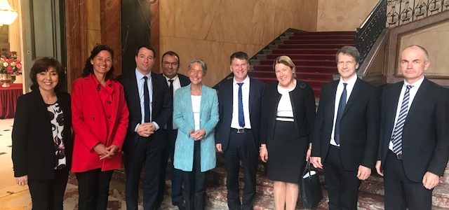 La ministre des Transports rencontre les pro-autoroute La ministre des Transports rencontre les pro-autoroute