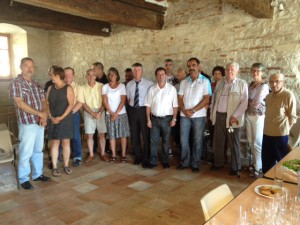 Philippe FOLLIOT entouré du conseil municipal de Labastide-Dénat