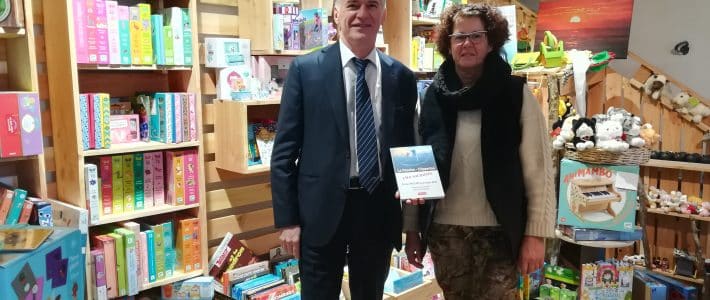 Philippe FOLLIOT sillonne la circonscription pour tenir des permanences cantonales et dédicacer son nouveau livre Philippe FOLLIOT sillonne la circonscription pour tenir des permanences cantonales et dédicacer son nouveau livre