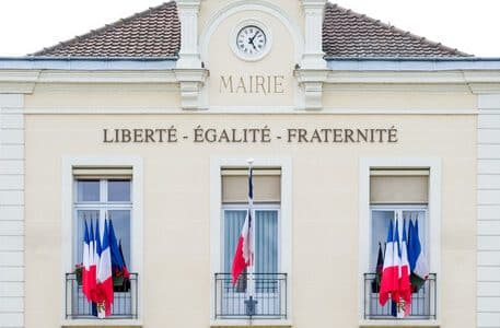 Philippe Folliot défend son amendement sur l’instauration d’un Conseil représentatif des secrétaires de mairie