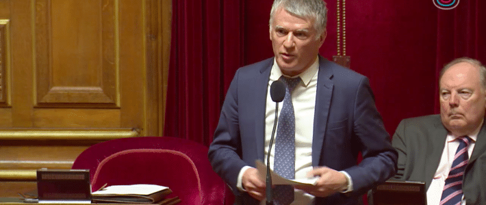 Le sénateur Folliot rappelle aux ministres certaines questions écrites restées pendantes intéressant les élus locaux